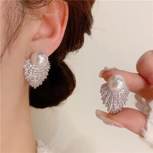 Pearl Drop Statement Earrings | Art Deco Bridal Earrings